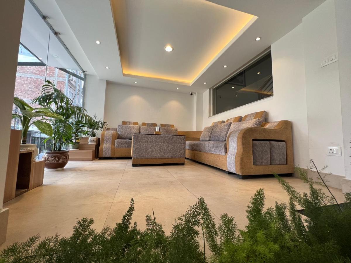 Hotel New Era Катманду Екстер'єр фото