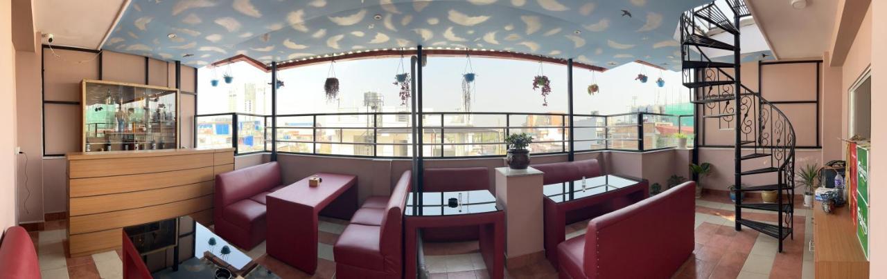Hotel New Era Катманду Екстер'єр фото